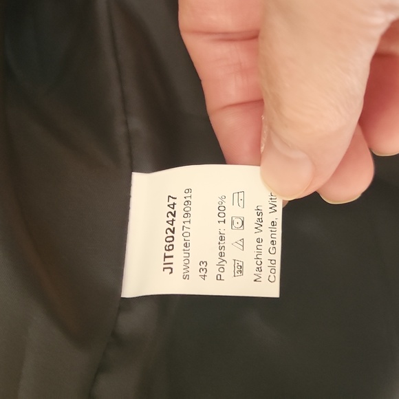 Faux Fur Vest - Picture 6 of 7